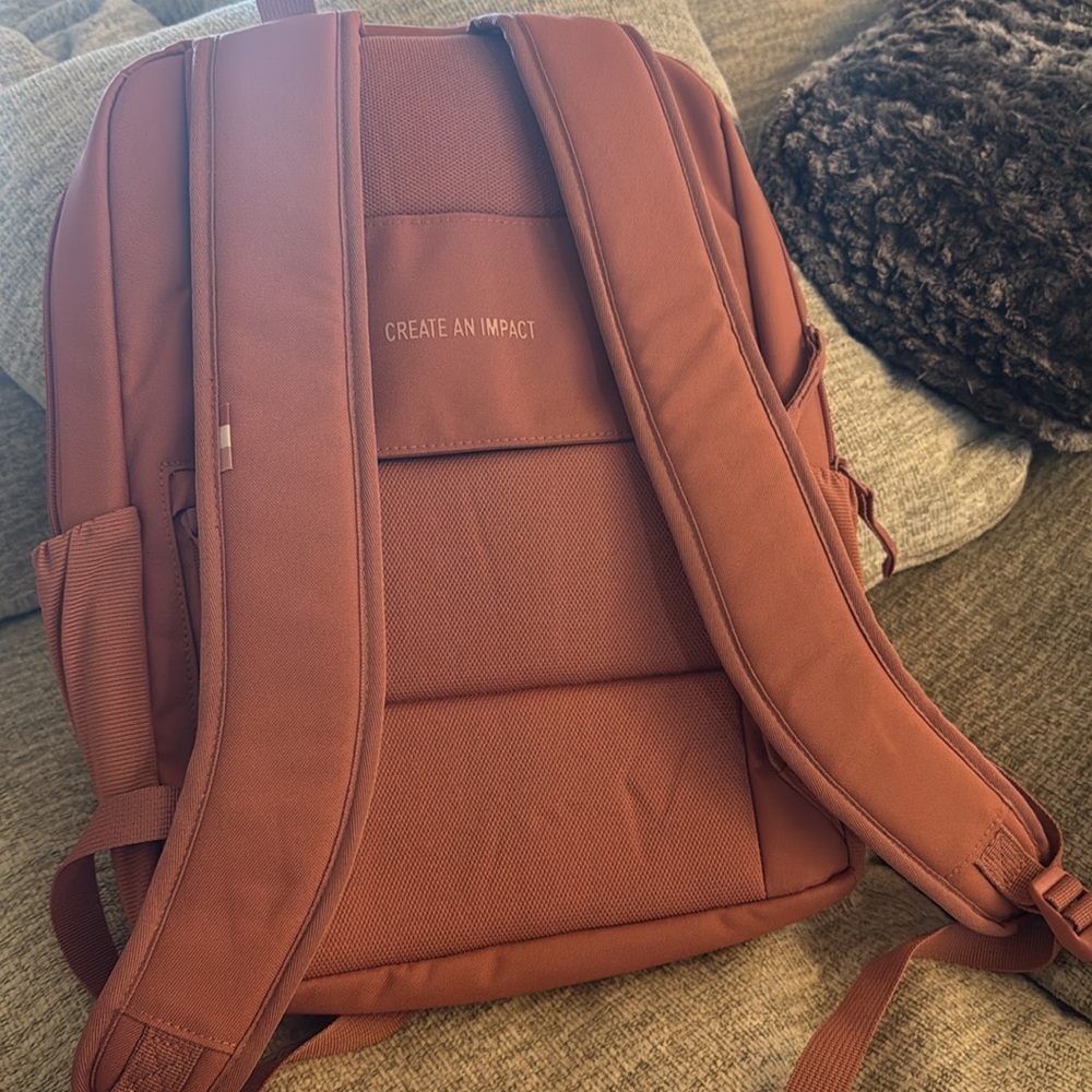 Got Bag Daypack Loop Backpack Waterproof Recycled LION FISH color Commuter NWT - Picture 9 of 13